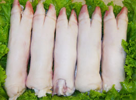 猪脚的营养价值  
 猪脚适用人群