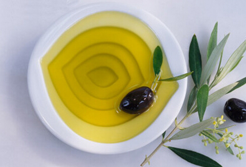 橄榄油的功效与作用及食用方法,橄榄油的美容方法
