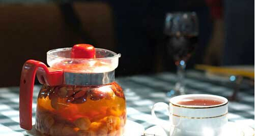 红枣枸杞茶的功效与食用方法,红枣枸杞茶的做法